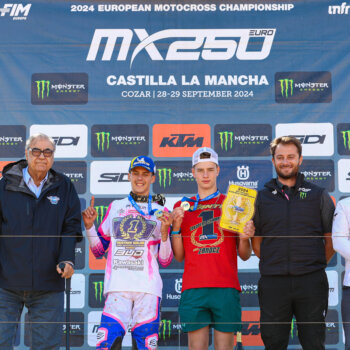 PODIUM-D-MOTOCROSS-GP-20-CAS-2024